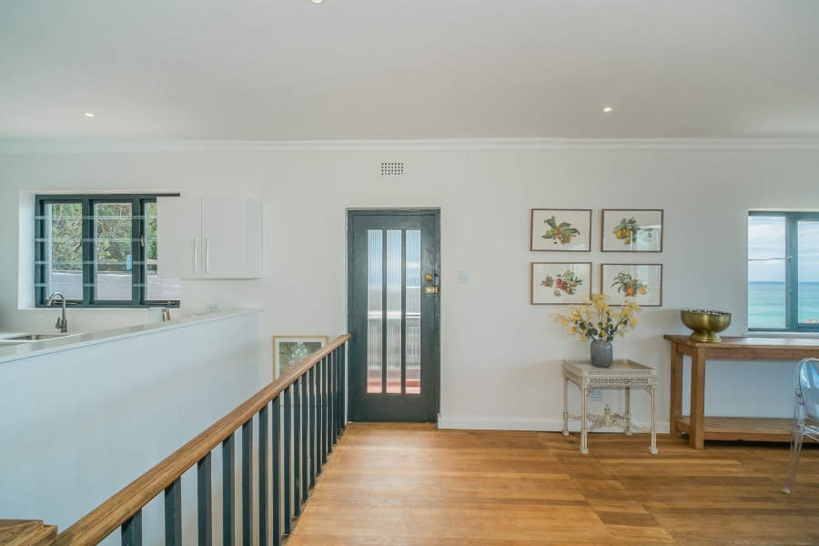 To Let 4 Bedroom Property for Rent in St James Western Cape